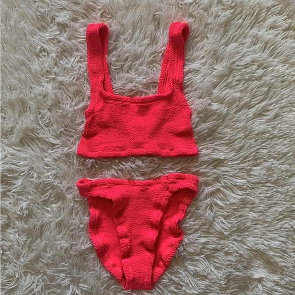 Hunza G Other - NWT Hunza G Xandra bikini set in fuchsia